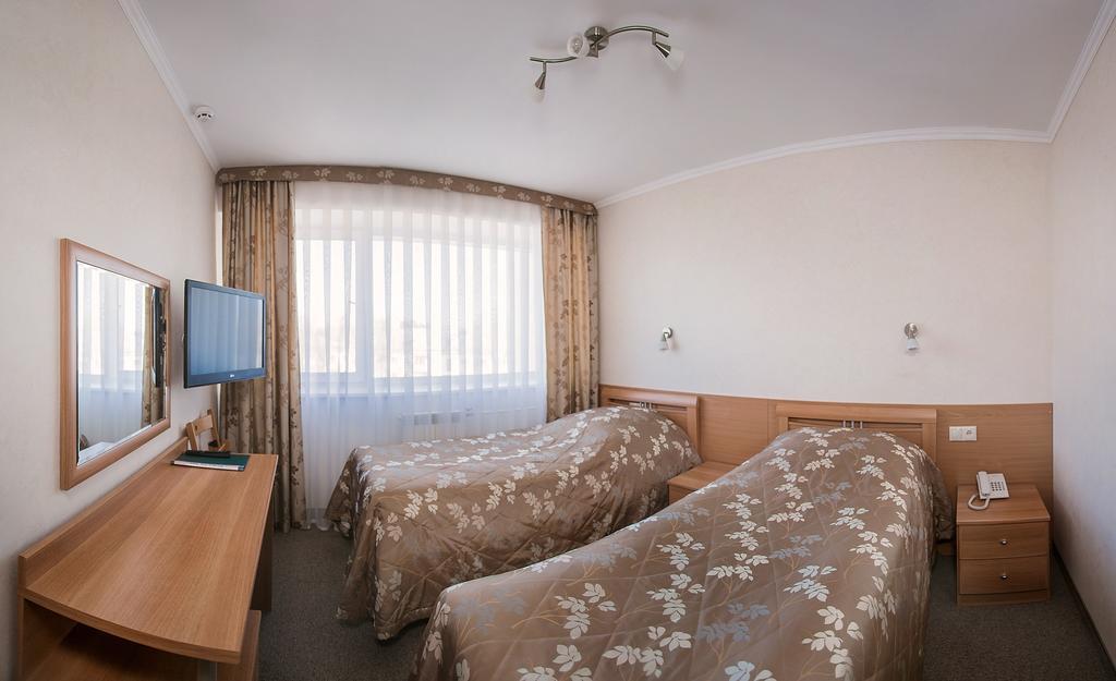 Hotel Tomsk Quarto foto